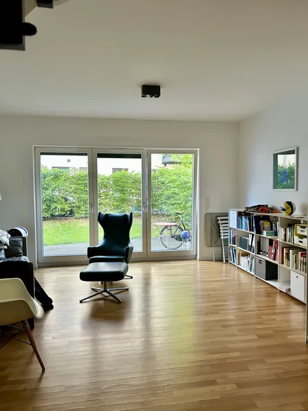 Das Haus im Haus: Großzügige Fünf-Zimmer-Maisonettewohnung in Niederschönhausen — photo 1